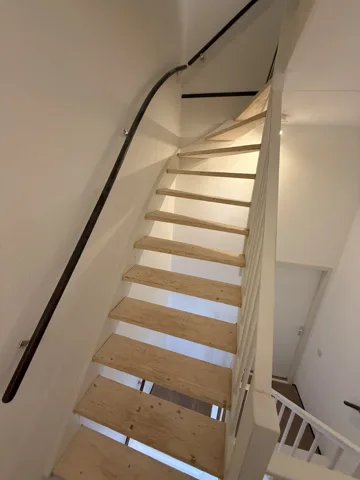Overzicht van een open trap